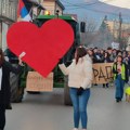 Protesti u Vranju: Studentima se proidružili poljoprivrednici i bajkeri (foto)