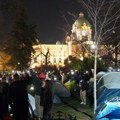 Studenti koji žele da uče osvetlili Pionirski park