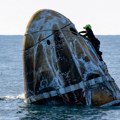 (Video) Letelicu okružili delfini! Astronaute koji su mesecima bili zaglavljeni u svemiru dočekali "počasni članovi tima"