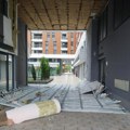 Srušio se deo plafona u prolazu između zgrada na Novom Beogradu FOTO