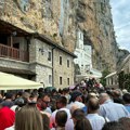 Kako je Ostrog izgledao pre 100 godina: Čudesna istorija i arhitektura manastira nadomak Nikšića (FOTO)