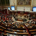 Parlament Francuske hitnim zakonom sprečio prekid finansiranja države jer nije doneo budžet
