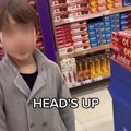 "Nikad, ali nikad nemoj da kupiš ovo. Iz Srbije je" Skandalozan snimak iz supermarketa: Dečak izneo sramotne tvrdnje o našoj…