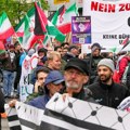 (Foto) Protest protiv Pesme Evrovizije i Izraela blokirao saobraćaj u Beču