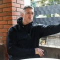 (Video) "Hoće da me strpa u zatvor" Posetili smo Kristijana u Stelinoj kući: Opleo po Kristini i optužbama da je tukao majku…