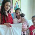 Paket pomoći od leskovačkog Crvenog krsta za bebe rođene u maju