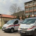 Specijalci Kosovske policije jutros nasilno upali u KBC Kosovska Mitrovica: Pretresaju prostorije