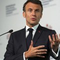 Makron najavio unošenje prava na abortus u Ustav Francuske