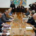 "Svaka formalna reč bila bi suvišna": Oglasio se Vučićev kabinet nakon što je počeo sastanak sa ambasadorima zemalja…