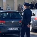 Tzv. kosovska policija upala u prostorije opštine Peć, skinuta zastava Republike Srbije (video)