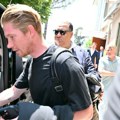 Erupcija pod Vezuvom - De Brujne stigao u Napulj!