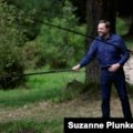 Britanski ministar spoljnih poslova upozoren zbog ilegalnog pecanja s potpredsednikom SAD