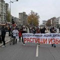 ВИДЕО Одржан протест студената у Новом Саду: "Репресија је ту да би нас ућутала, али неће им успети"