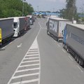 Haos na granici sa Hrvatskom, oglasio se MUP: Potpuno obustavljen saobraćaj za teretna vozila, ovo je razlog