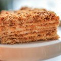 Ovo je originalni recept za čuvenu marlenku: puter, med, orasi - sastojci koji obećavaju