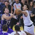Dončić pogodio trojku sa celog terena: Da li je ovo moguće? VIDEO