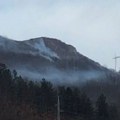 Gori šuma kod Priboja: Satima traje borba sa vatrenom stihijom, otežava je vetar (foto)