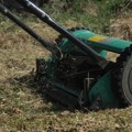 Košenje trave na deonici petlja Beška - petlja Novi Banovci do 30. maja