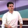 Šta su studenti redari pred protest pisali na rukama – Boris Stanišić