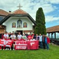 Makedonska srca obojena u crveno-bele boje