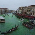 Ekološki aktivisti ofarbali Veliki kanal u Veneciji u zeleno