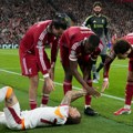 (Video) Fudbaler Galatasaraja ostao bez dela prsta, Lang hitno operisan zbog povrede na meču sa Liverpulom