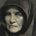 "Znanje, to su zlatne lestvice preko kojih se ide u nebesa." Kako je nepismena majka iz Srbije podigla naučnika kome se danas…