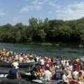 "Da smo znali da je ovako lepo, okupljali bismo se svake godine": Počeo tradicionalni spust na Drinskoj regati