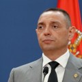Vulin opleo po delu opozicije "Možda su siledžije korisne strancima, za Srbiju su samo idioti"