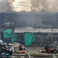 Dramatične slike požara u Kineskom tržnom centru na Novom Beogradu