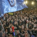Kamenjem i bakljama na policiju: Pristalice albanske opozicije protestovale protiv korupcije vlade