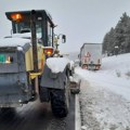 Zavejani su: Sneg pada duže od 12 sati; Uvedena i zabrana za saobraćaj FOTO