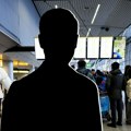 Čistač na jednom od najpoznatijih aerodroma u Evropi "ojadio" putnika: Dobio otkaz, tužio firmu - usledio haos
