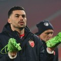 Nemanja Radonjić samo gleda utakmice Crvene zvezde: Dejan Stanković ga nije zbog toga hteo u timu