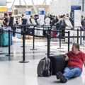 Rojters: Prevoznici ne snižavaju cene avio-karata iako cena goriva pada