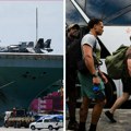 Iskrcali se posle 250 dana pakla na moru: 5.000 američkih mornara stiglo u "grad greha", pili dok nisu popadali