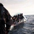 Užas na Mediterau: 61 migrant utopio se u brodolomu