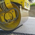 Vlast pred izbore asfaltira puteve u Kosjeriću, meštani puteve nazvali po studentima