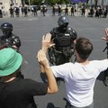 Novi video studenata FDU udara žestoko: „Kako biti policajac u Srbiji“