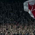 (VIDEO) Navijači Zvezde se raspeval: Prvo Vućić, pa uprava!