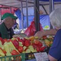 Čika Gojko, živa legenda Đeram pijace: Pravo iz armije, došao na tezgu i tu ostao skoro 65 godina: "Ovde me i vrapci znaju…