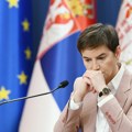 Brnabić: Očekujemo rast BDP-a od 2,5 odsto