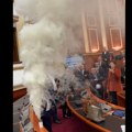 Epilog haosa u albanskom parlamentu: Sali Beriša i pet poslanika opozicije isključeni iz rada Skupštine