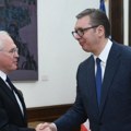 Vučić sa Hilom o unapređenju saradnje i situaciji KiM