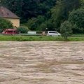 U Sloveniji poplavljeno 100 kuća, stanovnici evakuisani zbog klizišta /foto/