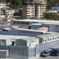 "Parking" za izbeglice u Albaniji: Po sporazumu s Rimom prvih 16 migranata iz Italije stiglo u centar za smeštaj u Šenđinu