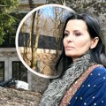 "Ne šeta se ulicom": Komšije Elene Karamn progovorile o njoj: Evo kako živi u kući usred šume