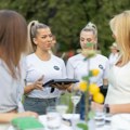 Summer Chic žurka u Botaničkoj bašti: Moda, rituali i Truly Unique stil uz Ploom