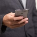 „Putevi Srbije“ upozoravaju na prevaru: Lažne SMS poruke o kaznama i suspenziji vozačke dozvole