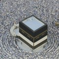 Muslimanska država uvodi rigorozne mere! Ko propusti molitvu petkom u džamiji - dve godine zatvora i da plati blizu 600 evra!